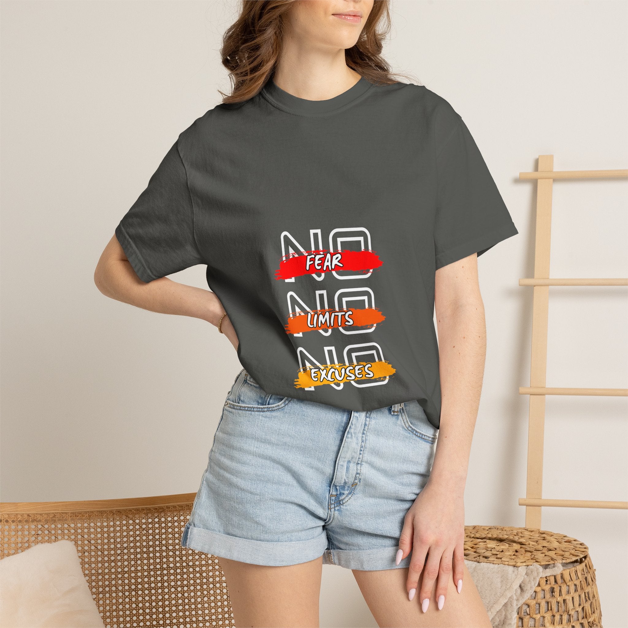 T-Shirt — "No Fear, No Limits, No Excuses" Motivational Graphic Tee