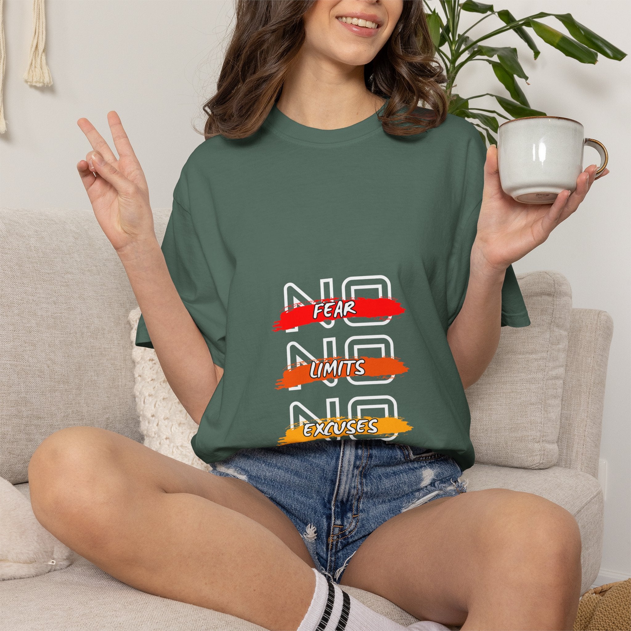 T-Shirt — "No Fear, No Limits, No Excuses" Motivational Graphic Tee