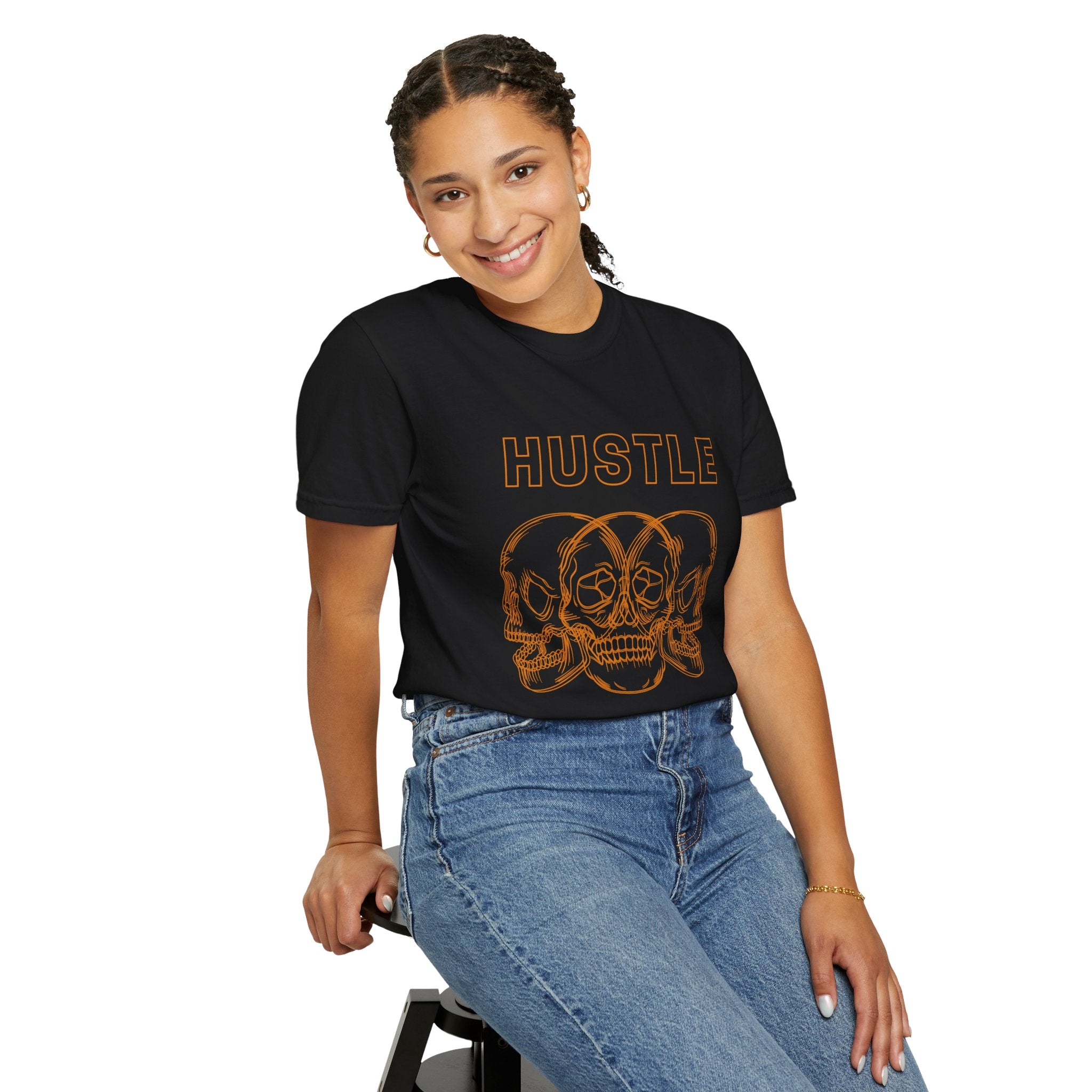 Hustle Skullture Tee — Vintage Skull Graphic T-Shirt for Streetwear & Edgy Style