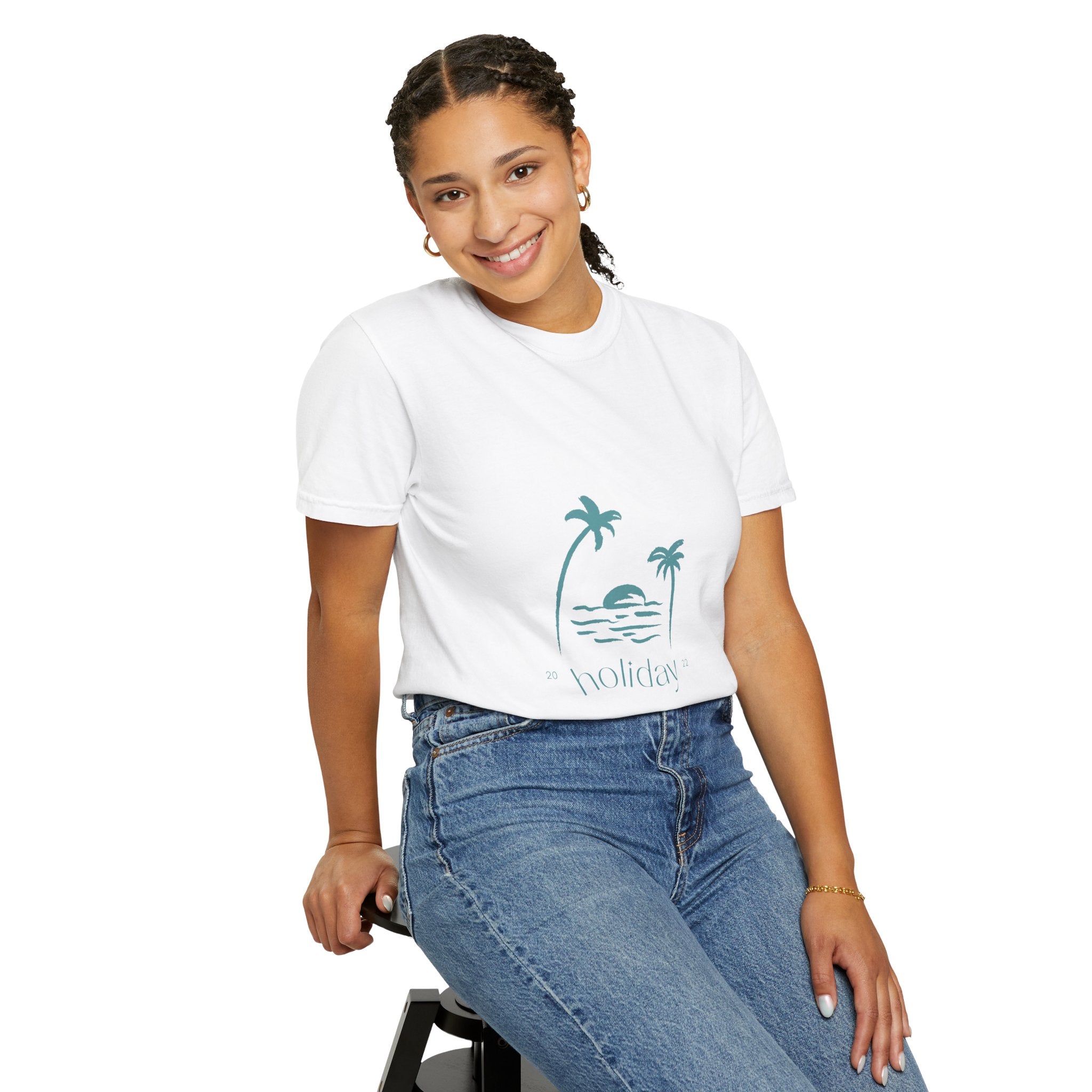 Holiday Palm Beach T-Shirt — Vintage Sunset Tropical Graphic